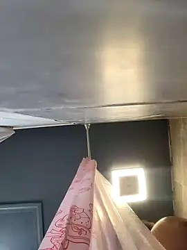 chocolate bella online show from 13, 4, 2026