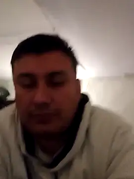 Snapshot of millanto chatting on 12, 4, 2026 millanto online show from 12, 4, 2026