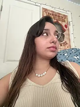 CharmingMaddie online show from 6, 3, 2026