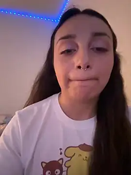 Snapshot of CharmingMaddie chatting on 11, 7, 2026 CharmingMaddie online show from 11, 7, 2026