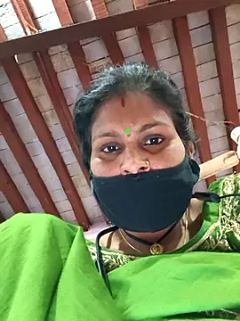 Snapshot of Love-pari077 chatting on 18, 2, 2026 Love-pari077 online show from 18, 2, 2026