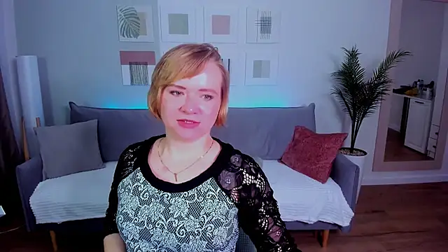 BellaSmitty online show from 14, 4, 2026