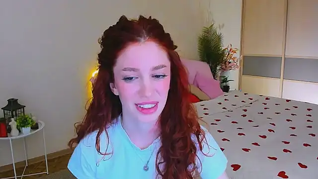Snapshot of ChristinaConteeree chatting on 8, 5, 2026 ChristinaConteeree online show from 8, 5, 2026