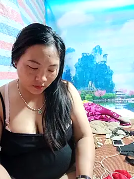 Love-Ly99 online show from 12, 9, 2025