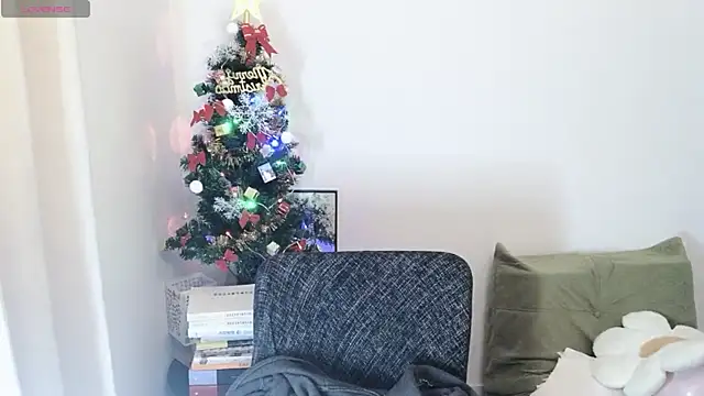 Emmaq996 online show from 22, 12, 2025