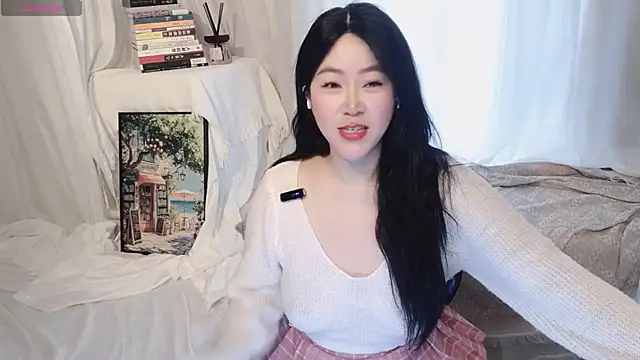 Snapshot of Emmaq996 chatting on 24, 3, 2026 Emmaq996 online show from 24, 3, 2026