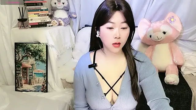 Snapshot of Emmaq996 chatting on 9, 4, 2026 Emmaq996 online show from 9, 4, 2026