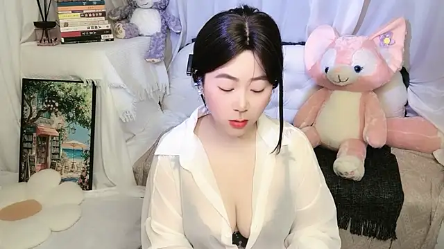 Snapshot of Emmaq996 chatting on 11, 4, 2026 Emmaq996 online show from 11, 4, 2026