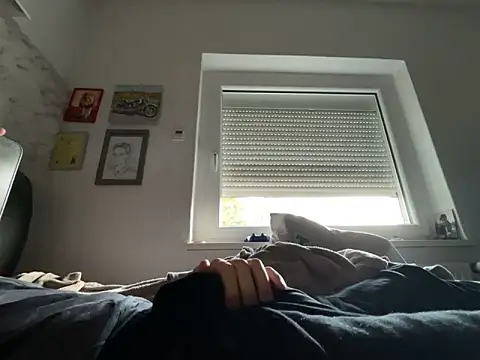 xmilolivex online show from 15, 2, 2026