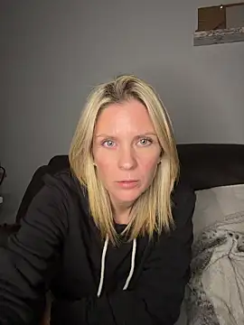 Lexi-Lux-X online show from 26, 11, 2025