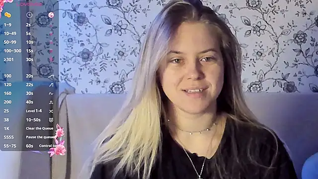 Snapshot of AngelAnty chatting on 18, 12, 2025 AngelAnty online show from 18, 12, 2025