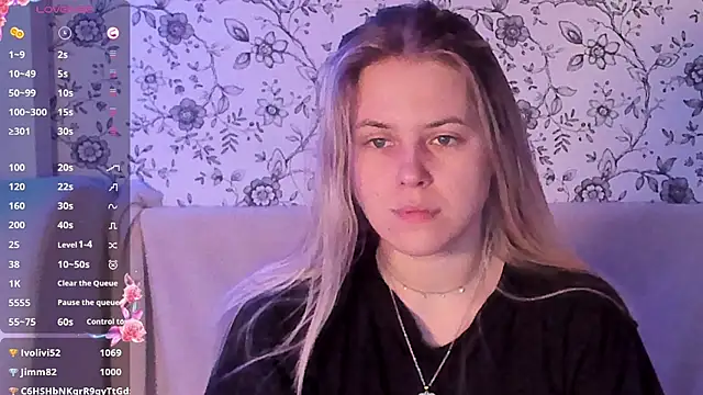 Snapshot of AngelAnty chatting on 19, 12, 2025 AngelAnty online show from 19, 12, 2025