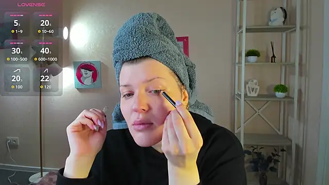 Michele Greenn online show from 22, 9, 2025