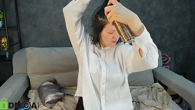 Michele Greenn online show from 13, 10, 2025