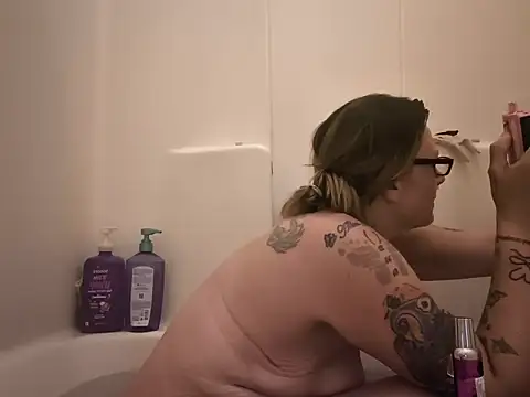 Snapshot of SparklesB1tch chatting on 22, 3, 2026 SparklesB1tch online show from 22, 3, 2026