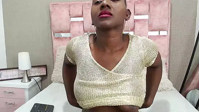 Snapshot of NahomyHawk chatting on 30, 11, 2025 NahomyHawk online show from 30, 11, 2025