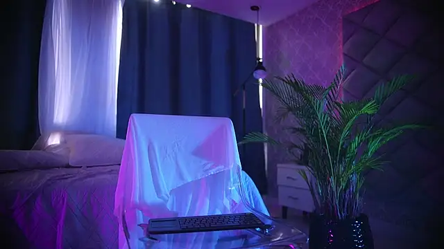 grayce blossoms 24 online show from 16, 9, 2025