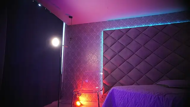 grayce blossoms 24 online show from 8, 10, 2025