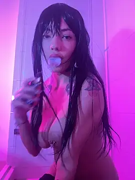 grayce blossoms 24 online show from 10, 10, 2025