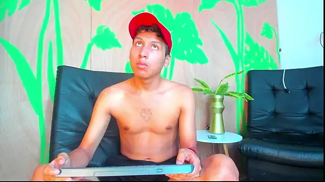 spicy adonhis online show from 19, 3, 2026