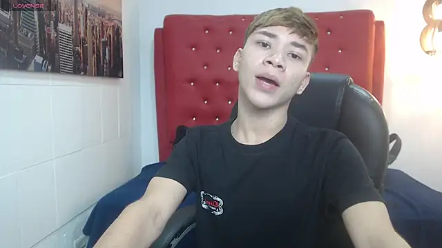 Snapshot of nathanclay chatting on 4, 12, 2025 nathanclay online show from 4, 12, 2025