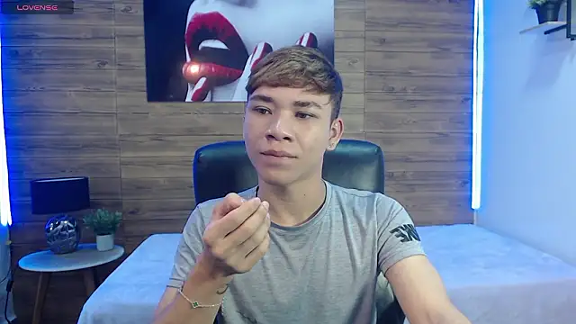 Snapshot of nathanclay chatting on 4, 2, 2026 nathanclay online show from 4, 2, 2026