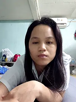 Snapshot of BabySweet-18 chatting on 5, 7, 2026 BabySweet-18 online show from 5, 7, 2026