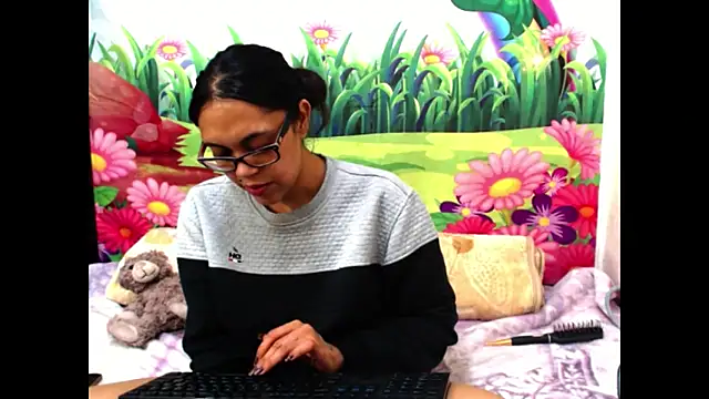 indiandesire4u69 online show from 24, 11, 2025