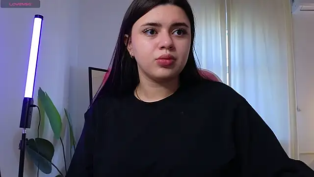 Snapshot of courtneyk_ chatting on 3, 10, 2025 courtneyk online show from 3, 10, 2025