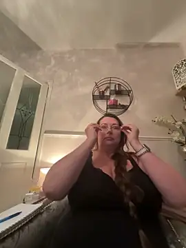 BuxomKitty BBW online show from 14, 3, 2026