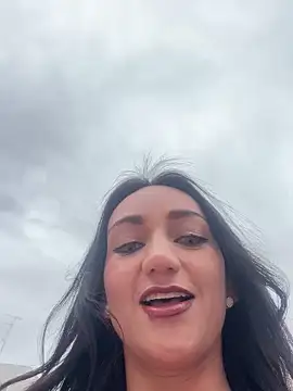 Ninabigtitied online show from 19, 10, 2025