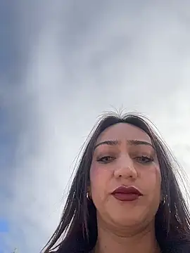 Ninabigtitied online show from 22, 12, 2025