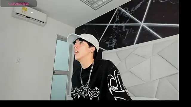 Snapshot of AerumChae chatting on 15, 5, 2026 AerumChae online show from 15, 5, 2026