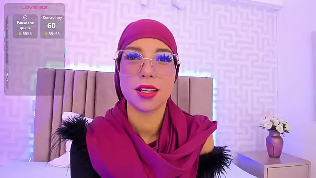 Snapshot of naishaa_ chatting on 25, 6, 2026 naishaa online show from 25, 6, 2026