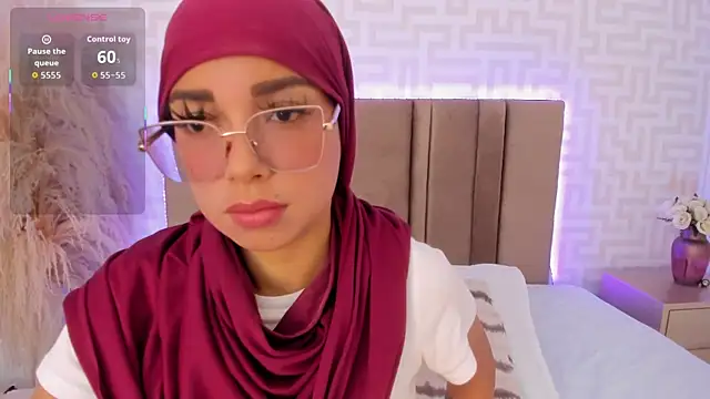 Snapshot of naishaa_ chatting on 11, 7, 2026 naishaa online show from 11, 7, 2026