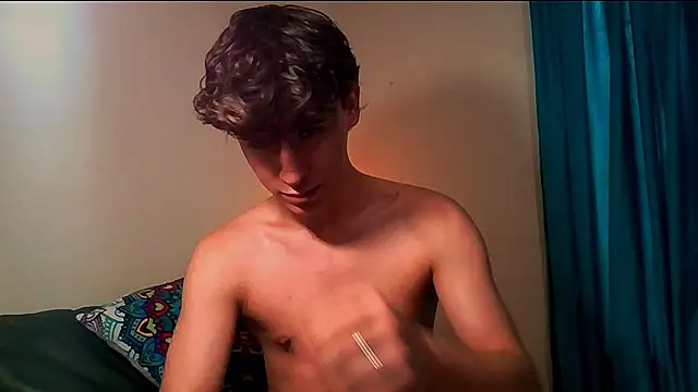 Snapshot of RoberthAlv chatting on 18, 9, 2025 RoberthAlv online show from 18, 9, 2025