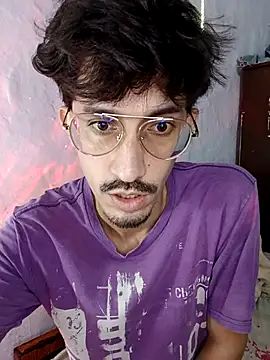 Dilanstrawberry online show from 27, 10, 2025