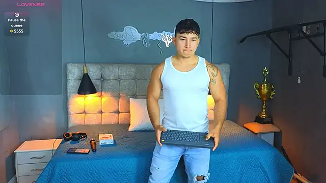 Horny nick18 online show from 20, 10, 2025