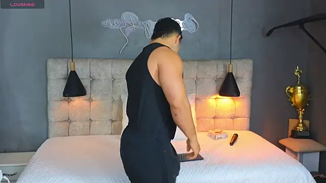 Snapshot of Horny_nick18 chatting on 8, 1, 2026 Horny nick18 online show from 8, 1, 2026