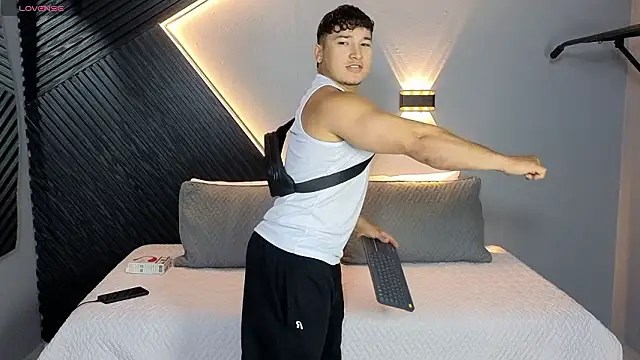 Snapshot of Horny_nick18 chatting on 9, 2, 2026 Horny nick18 online show from 9, 2, 2026