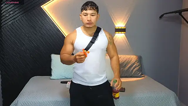 Snapshot of Horny_nick18 chatting on 12, 2, 2026 Horny nick18 online show from 12, 2, 2026