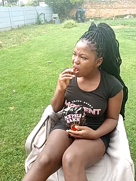 SweetHoney21  online show from 23, 2, 2026