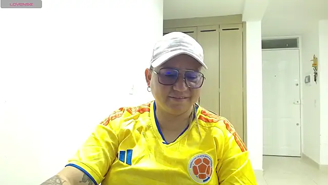 Snapshot of haashkyo chatting on 18, 6, 2026 haashkyo online show from 18, 6, 2026