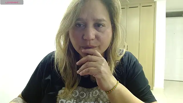 Snapshot of haashkyo chatting on 26, 6, 2026 haashkyo online show from 26, 6, 2026