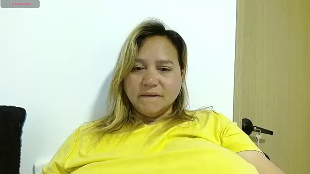 Snapshot of haashkyo chatting on 14, 7, 2026 haashkyo online show from 14, 7, 2026