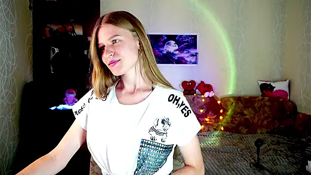 Snapshot of Luntryy chatting on 11, 9, 2025 Luntryy online show from 11, 9, 2025