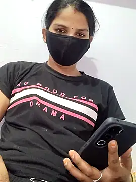 Snapshot of poojam93 chatting on 29, 9, 2025 poojam93 online show from 29, 9, 2025