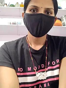 Snapshot of poojam93 chatting on 30, 9, 2025 poojam93 online show from 30, 9, 2025