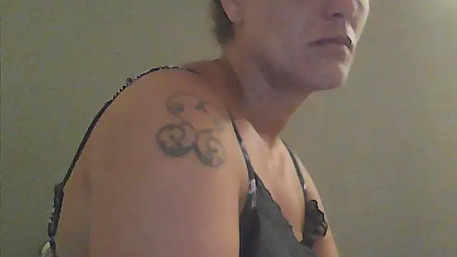 sarahkat86 online show from 16, 2, 2026