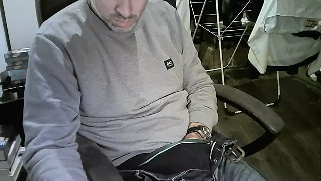 Chrisprngr online show from 28, 11, 2025